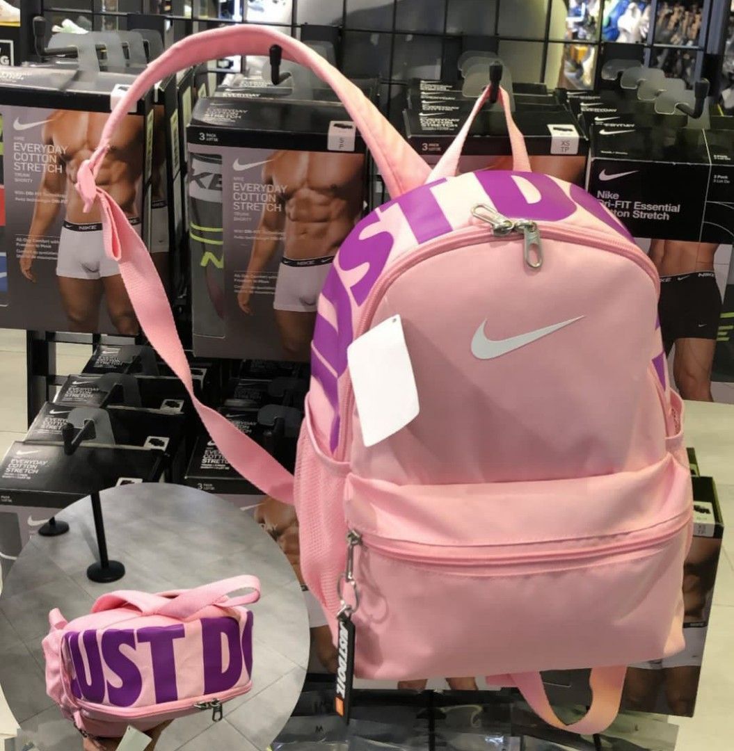 Nike deals tas sale