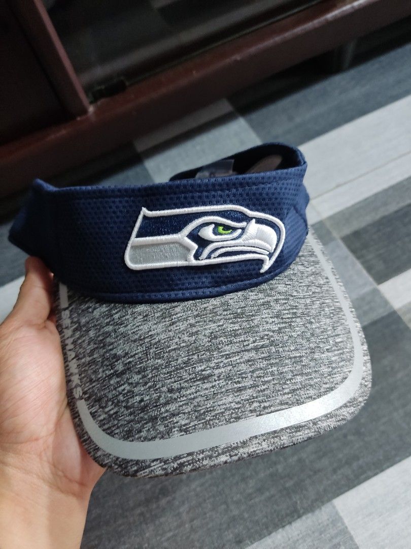 Seattle Seahawks Velcro cap - New Era, Men's Fashion, Watches &  Accessories, Caps & Hats on Carousell