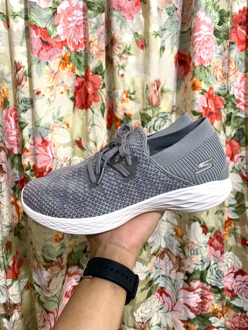 Skechers hotsell you prominence