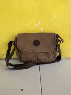 (Kategori: ) berada di . Dikirim oleh prlvd_stuff (ID iklan 1253106852, Gambar 1). Deskripsi: .
