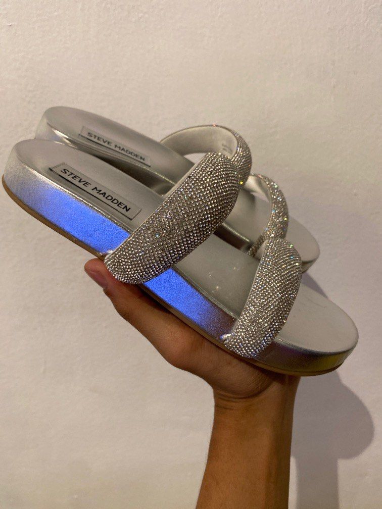 Womens Caviar Silver Sandals