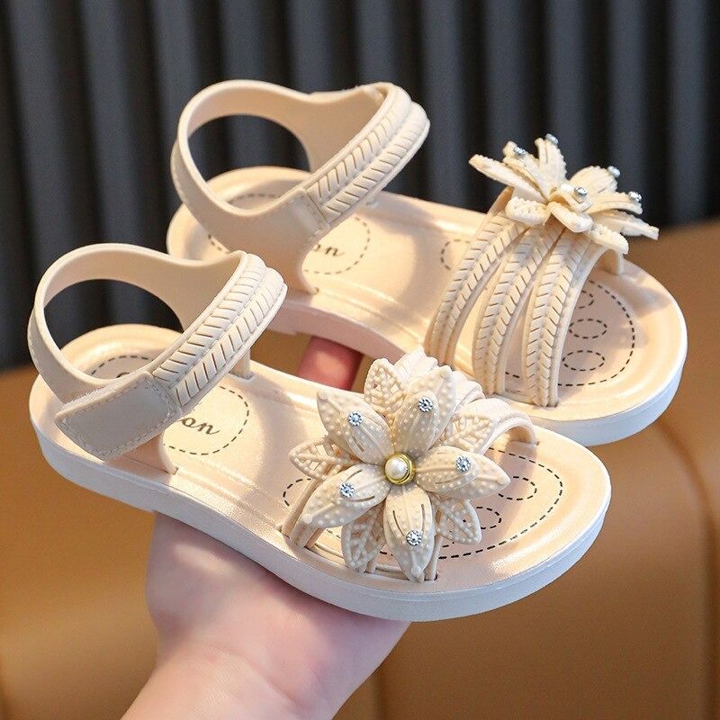 Girl sandals 217 outlet