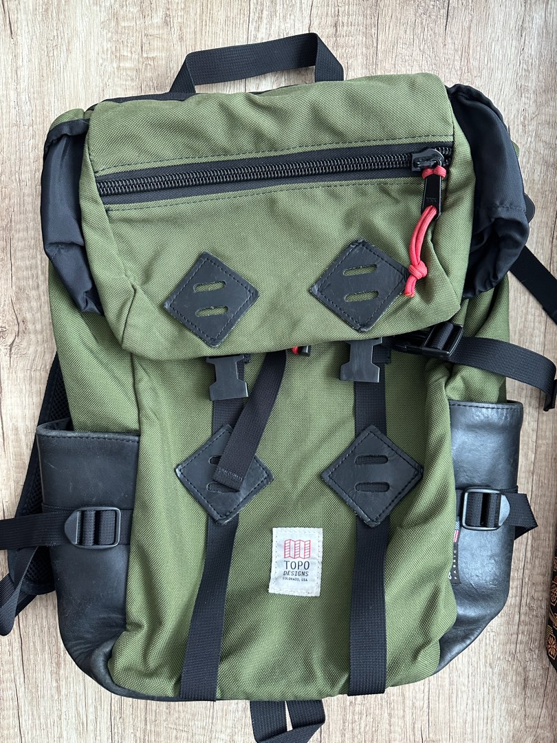Topo Backpack, Men's Fashion, Bags, Backpacks on Carousell