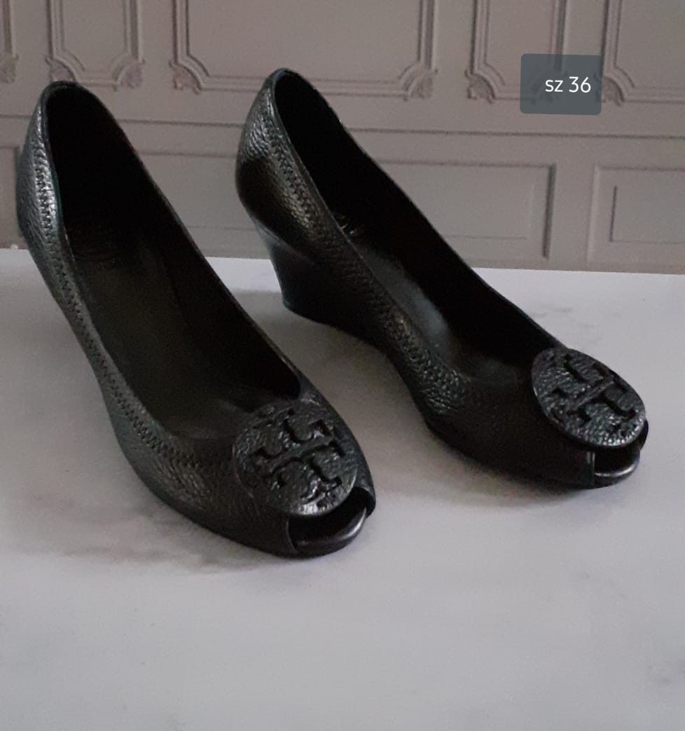 Tory Burch Sally Peep toe Wedges Fesyen Wanita Sepatu di Carousell