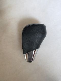 Toyota MPV gear knob. Call 91018983