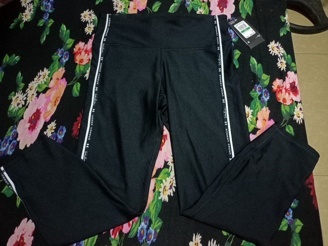 Under Armour Leggings, Women's Fashion, Activewear on Carousell