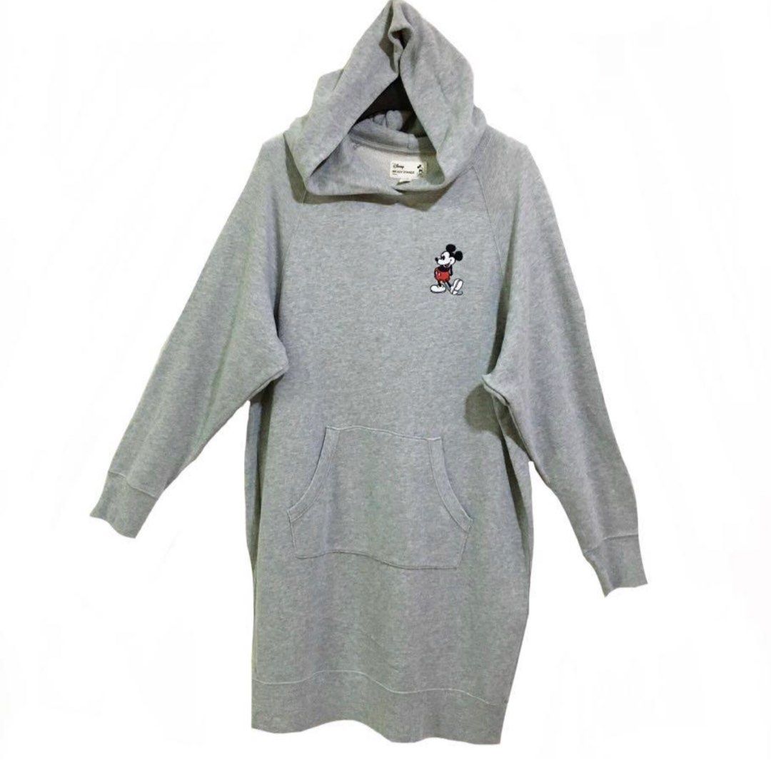 uniqlo x mickey mouse sweatshirt