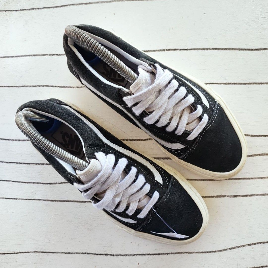 Vans Old Skool Black White 4UK Women s Fashion Footwear