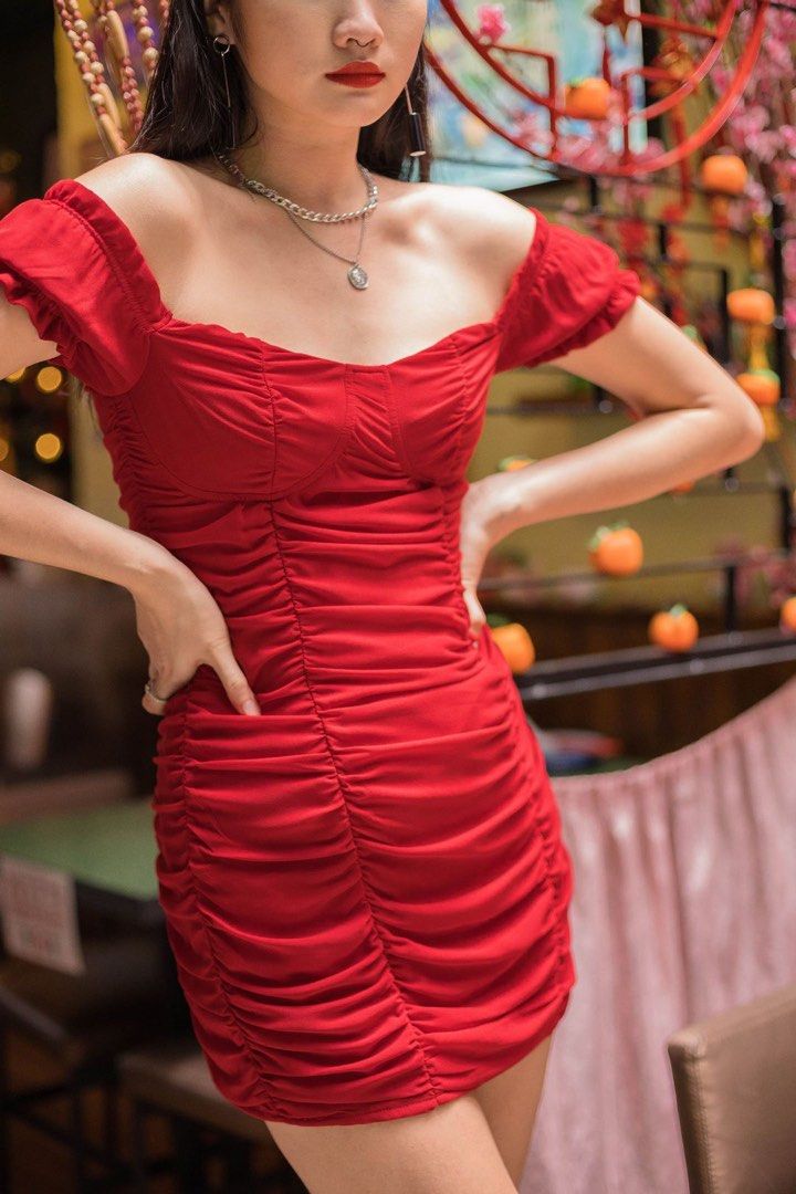 Red best sale dress jewellery