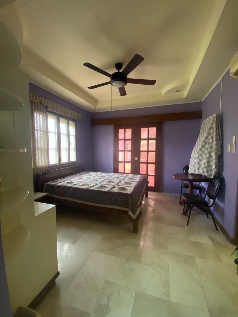 4 Bedroom House & Lot For Sale near beachfront in Tigbauan Iloilo