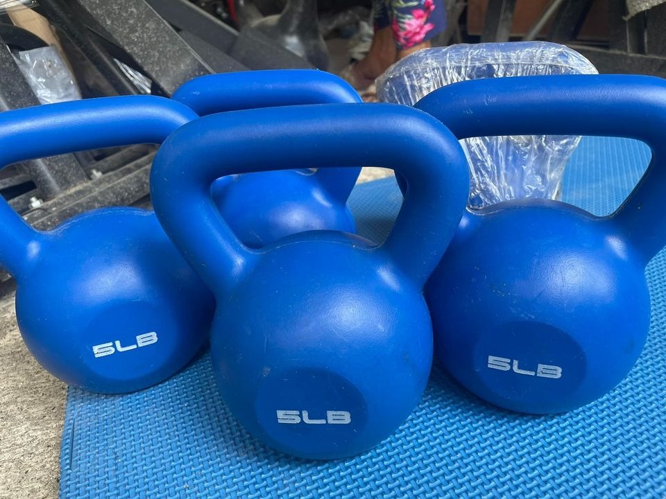 Fitness gear 23 best sale lb pvc kettlebell set
