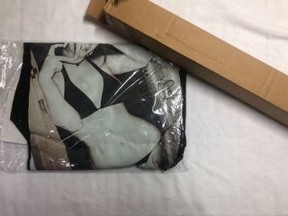 （分類：）位於 。 由 dhauda 提交（商品編號 1253253424，圖片 1）。簡介： 。