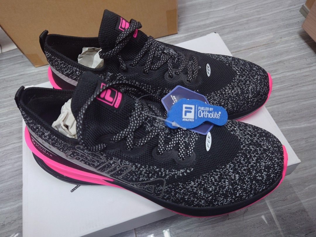 全新Fila 女裝跑鞋黑色sneaker US8 / EUR 39 / 24.5 cm Vola 200 Women