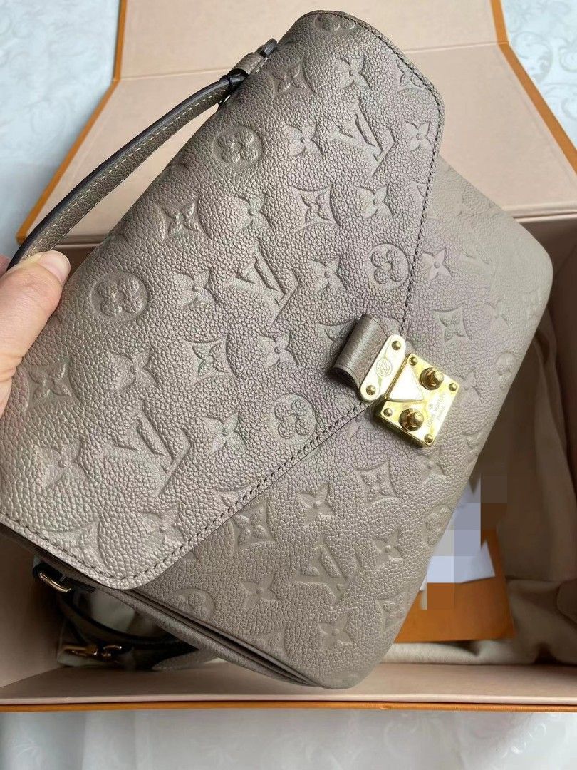 Louis Vuitton Pochette Metis Monogram with Braided Handle, Luxury, Bags &  Wallets on Carousell