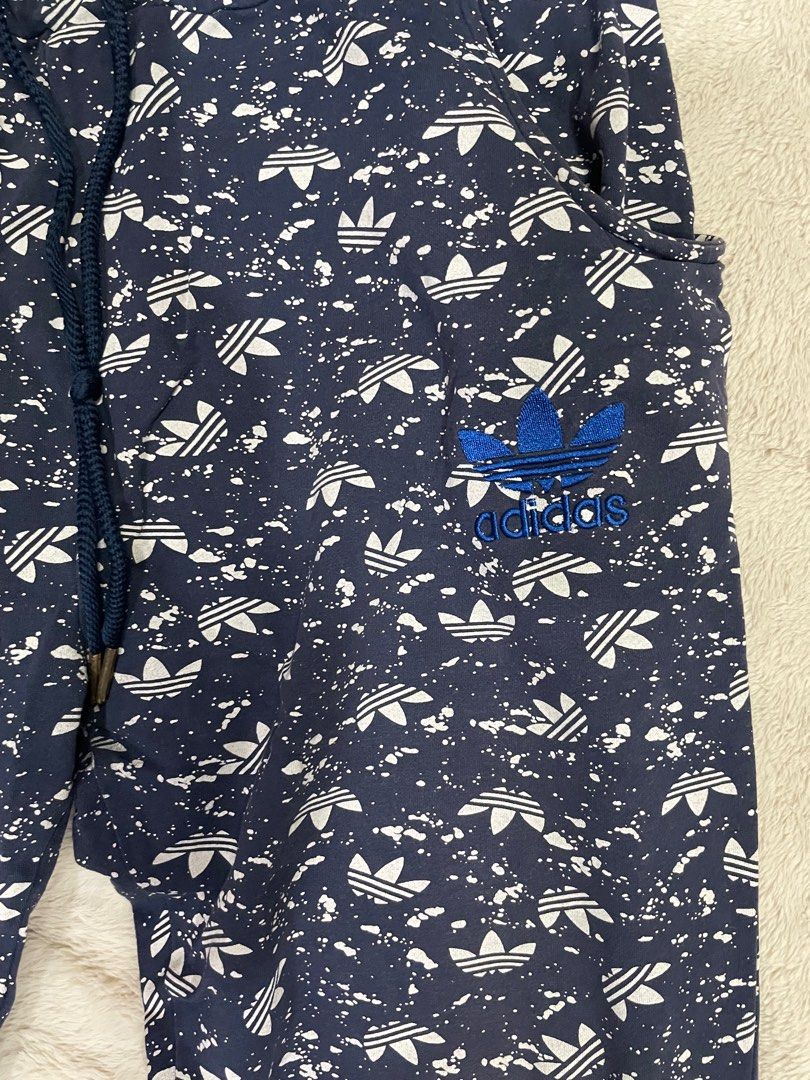 Adidas originals pants (Category: Other Bottoms) located in Pasig City. Submitted by ms.collect (Listing ID 1253253799, Image 3). Description: Size M Stretchable Rarely used .
