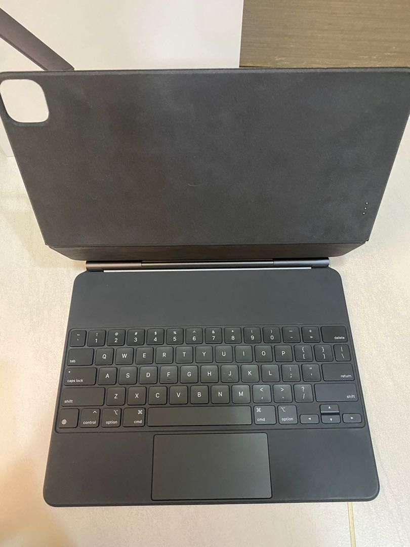 Apple iPad Pro 12.9 Inch Magic Keyboard (3rd-4th generation), 電腦