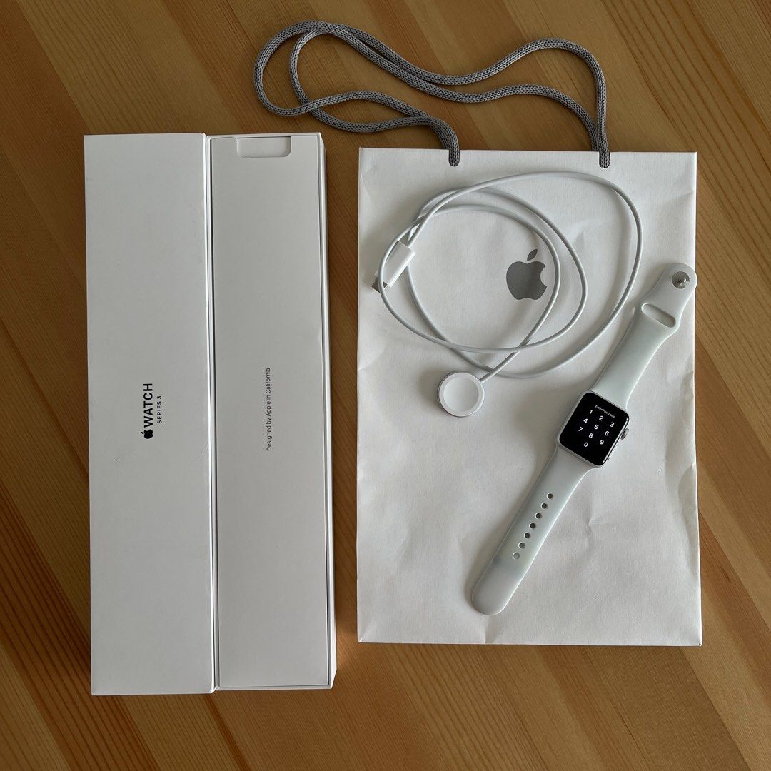 Apple watch series 3 38mm silver cheap aluminum case with white sport band