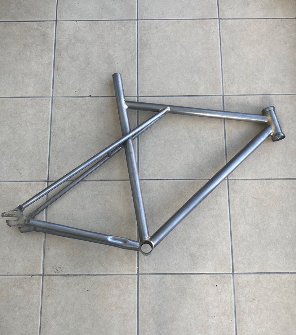 AVE MALDEA COLUMBUS INTEGRATED HEADTUBE Sports Equipment