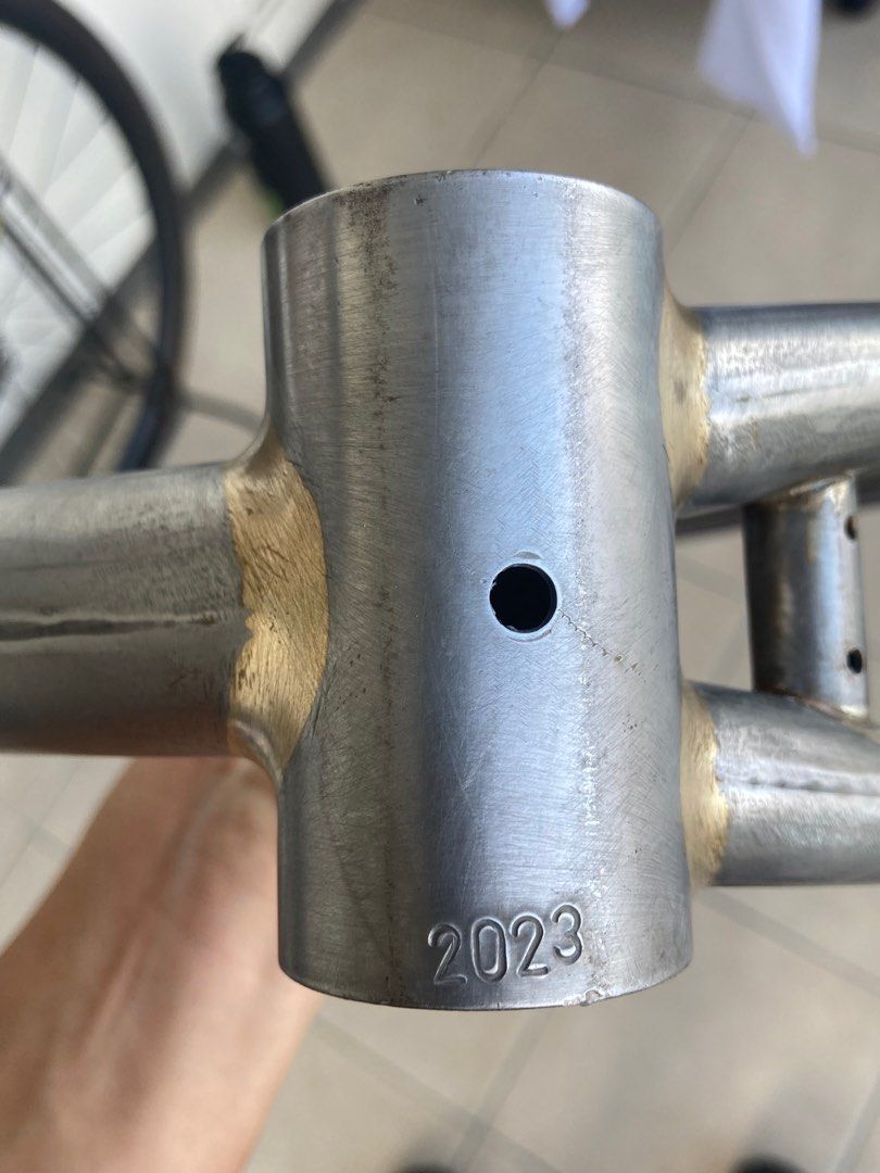 ave maldea triple triangle frame