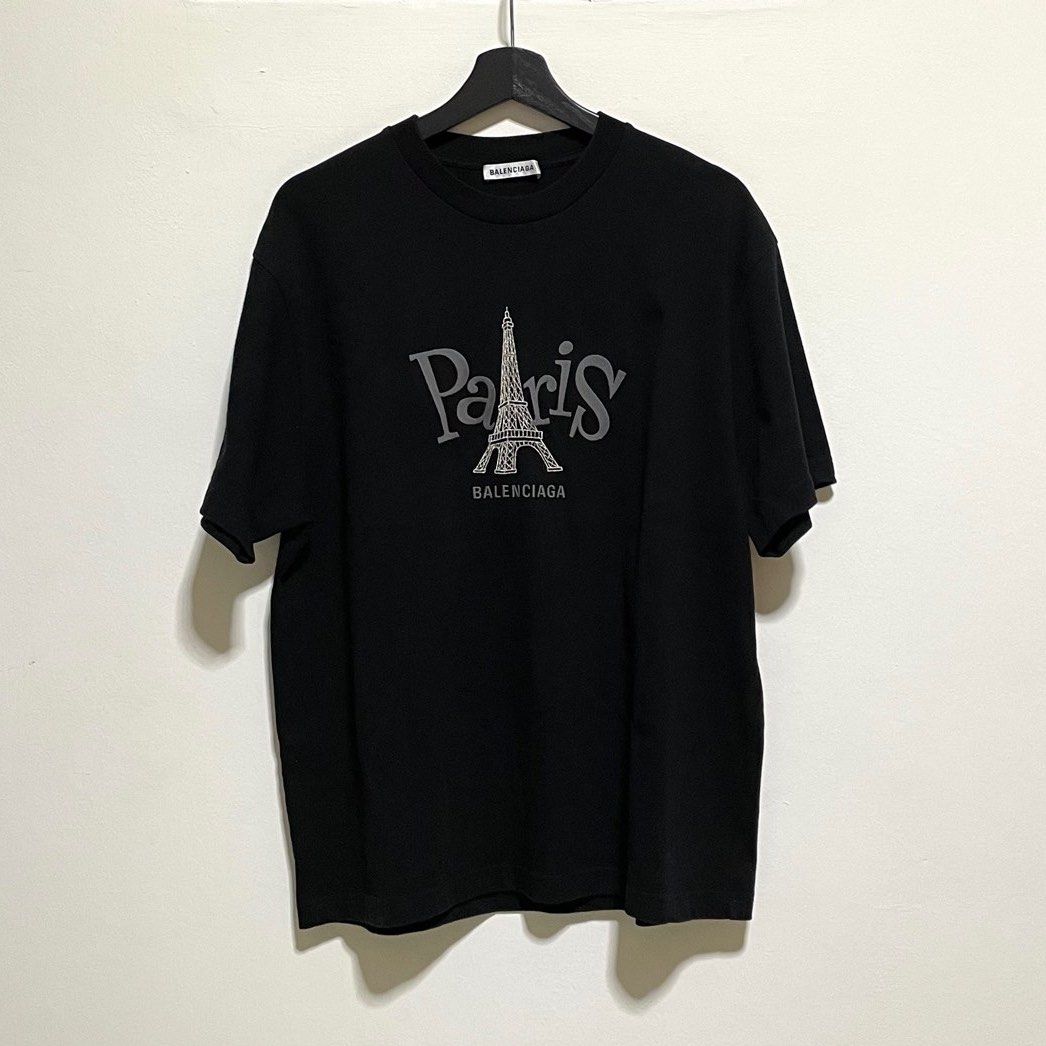 Balenciaga sale eiffel tower