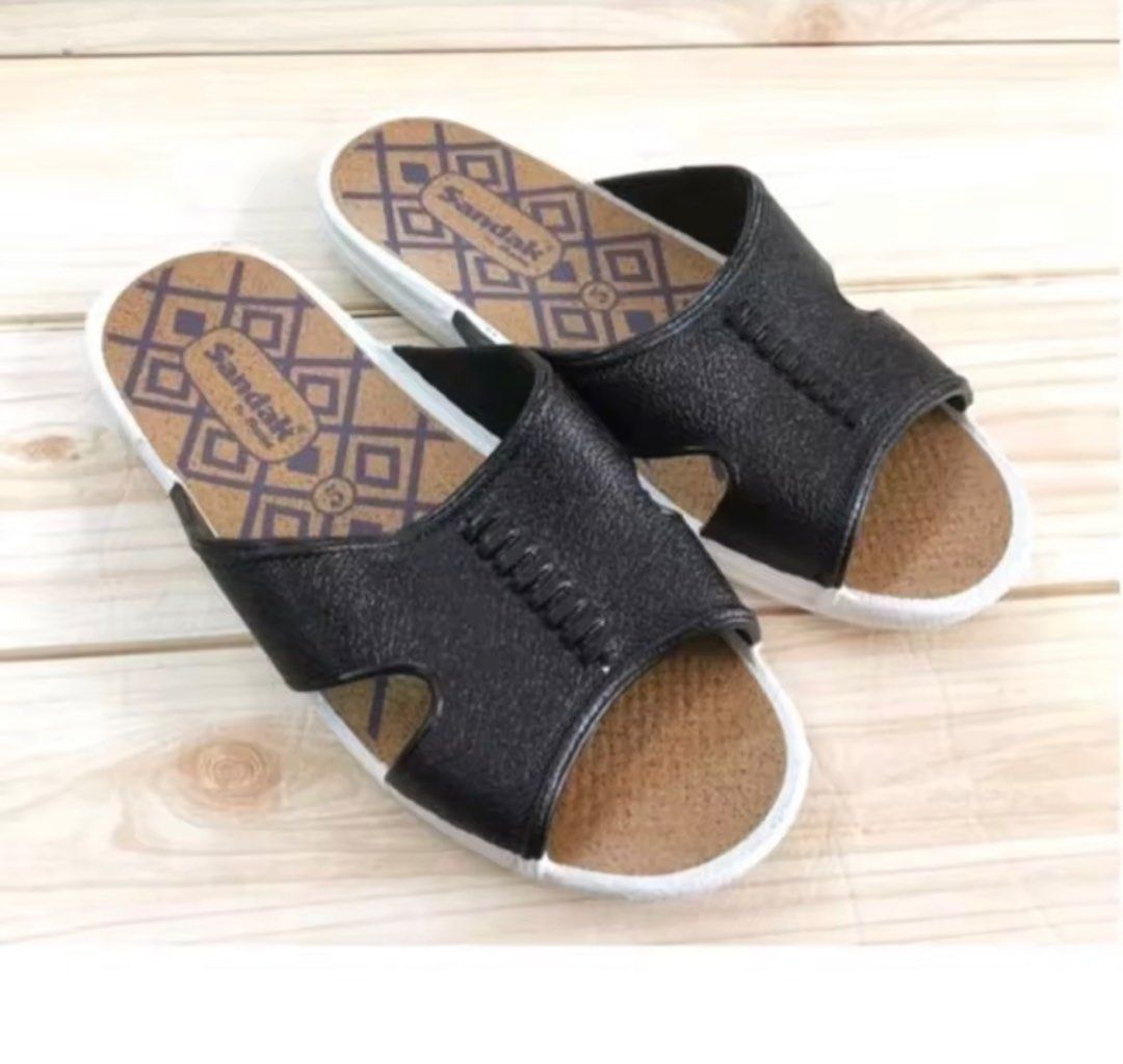 Bata Sponge Sandals - 1 pair