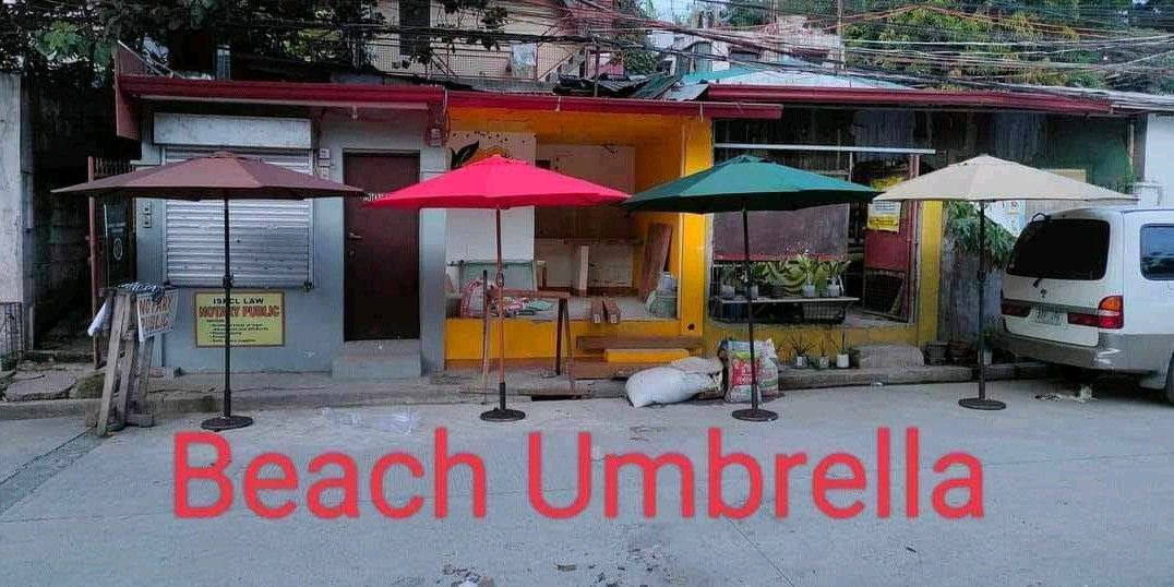 Beach Umbrella or Patio Umbrella (Category: Umbrellas) located in Manila. Submitted by bongsy999mall (Listing ID 1253336776, Image 1). Description: • We Accept Wholesale and Retail ✅ Brandnew ✅High Quality ✅Open for PICK UP & DELIVERY SAME DAY DELIVERY VIA LALAMOVE • We do same day Delivery to nearby provinces. (Metro Manila) PAYMENT OPTION: • GCASH • CASH ON DELIVERY ● Hand Crank for Easy Folding and Set up ● Ideal for Gardens, Beaches, Patios o