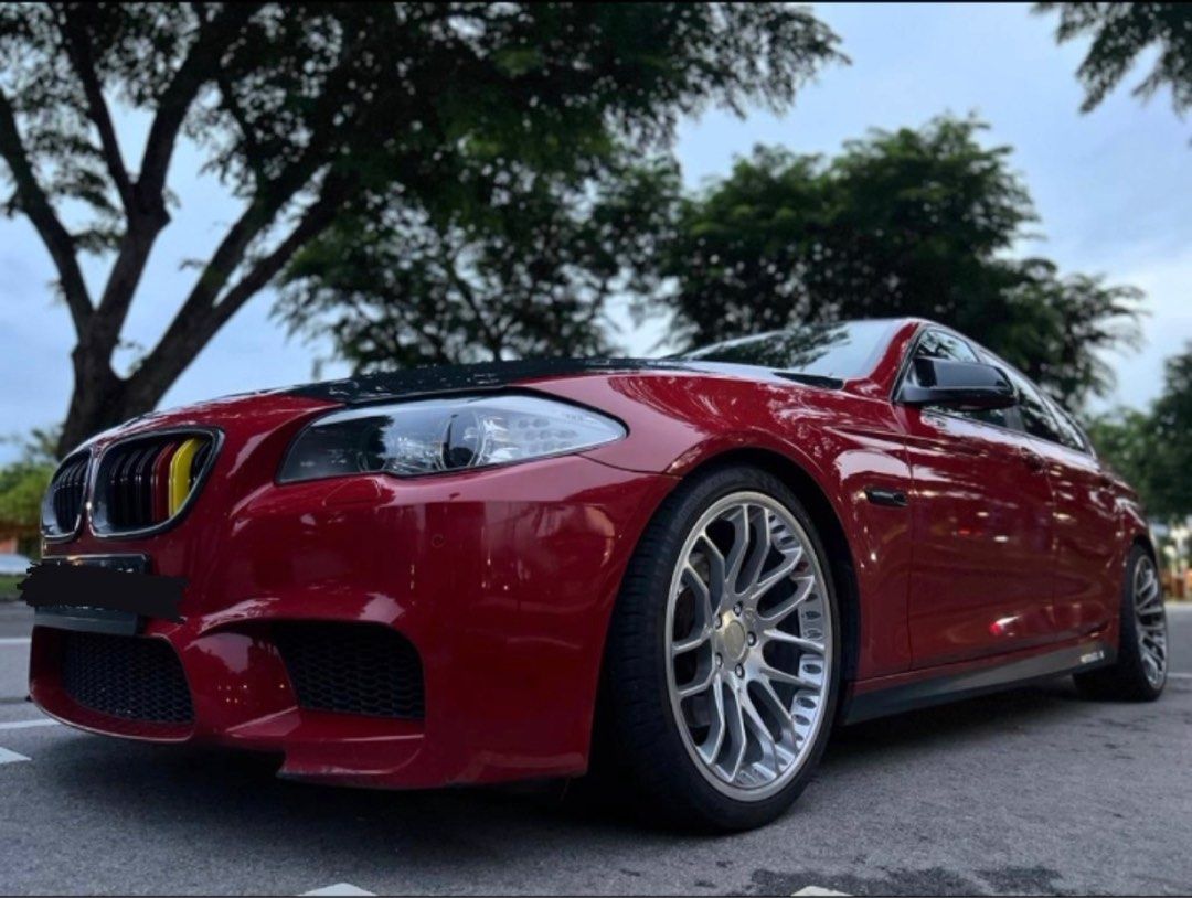 BMW 5 Series Sedan 523i 2.5 Highline Sunroof (A) (Category: Used Cars) located in Singapore. Submitted by zackhairie99 (Listing ID 1253308869, Image 2). Description: 523i Highline 2010 Coe: 30 Sep 2030 Registration: 8 Nov 2010 Carbon vented hood Carbon steering wheel Sunroof Android infotainment BBS Rims Sport coilovers Staged 1 tuned EO regularly serviced at 8000km ATF regularly serviced at 20,000km No consignment / Dealers No dekiting .