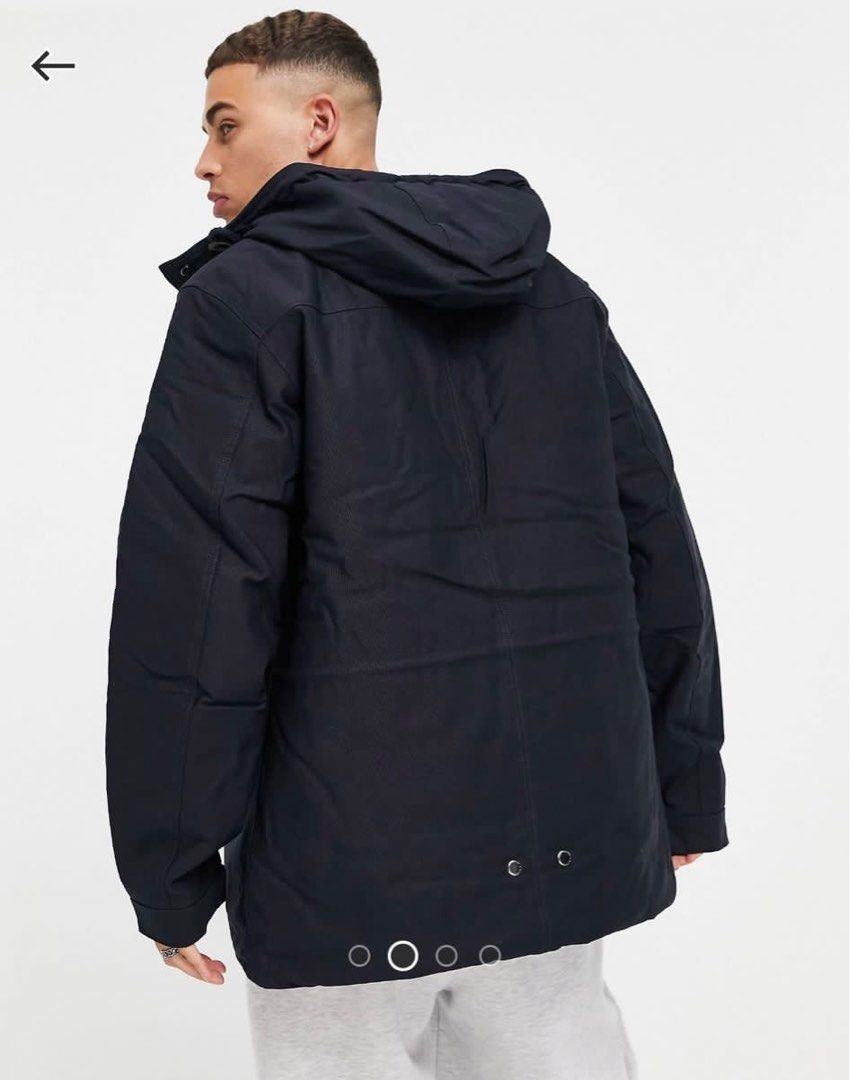 Carhartt store parka clash