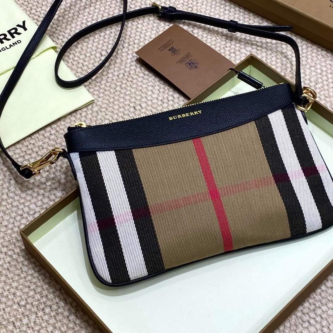 Burberry clutch Crossbody bag
