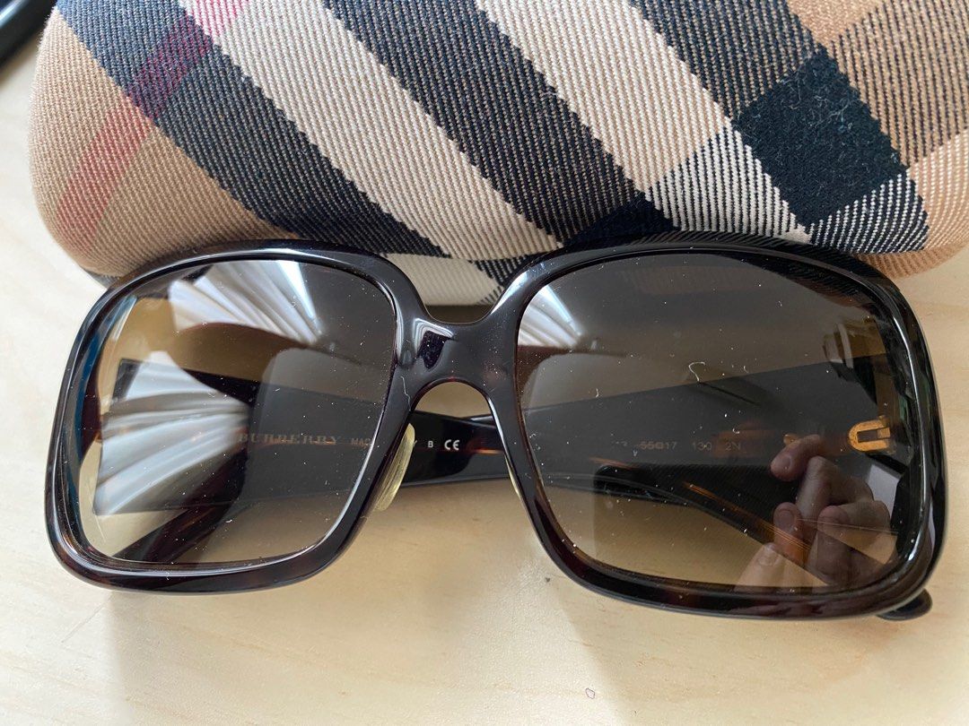 Burberry glasses made in italy top
