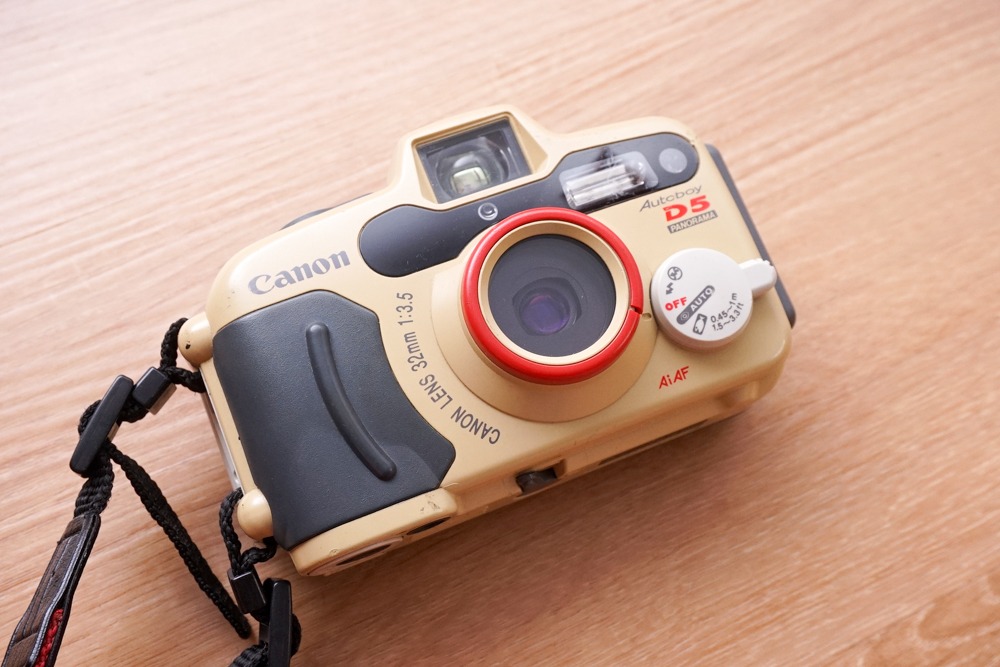 Canon Autoboy D5 Waterproof point u0026 shoot film camera