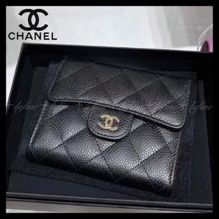 Chanel Classic Trifold Compact Wallet in Black Caviar LGHW