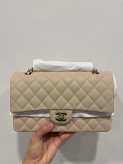 1,000+ affordable chanel classic flap medium caviar For Sale