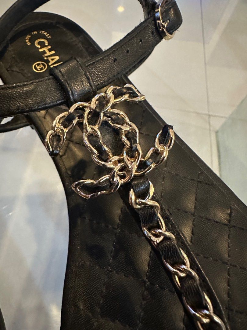CHANEL thong sandals