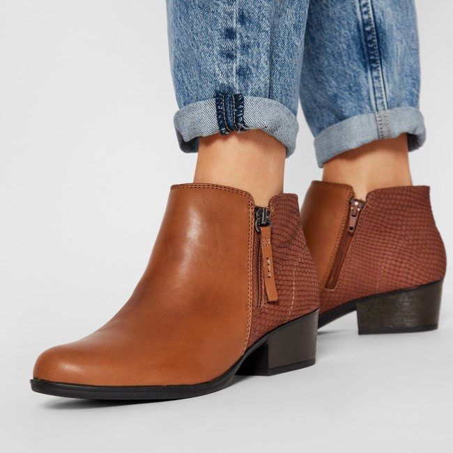 Clarks sales hope boots