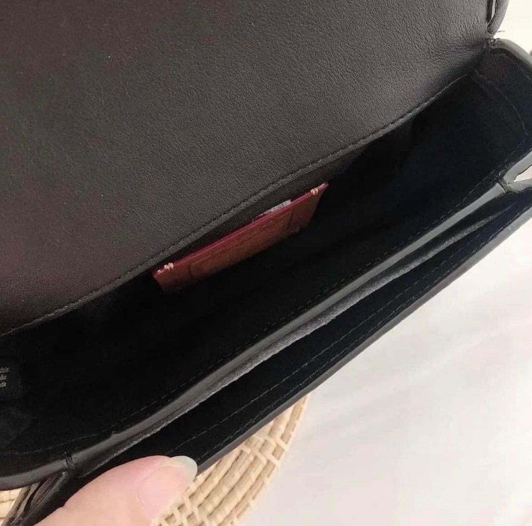 Coach Charter phone crossbody (Category: Luxury Bags & Wallets) located in Pasig City. Submitted by mgmanila (Listing ID 1253327061, Image 2). Description: CCH Charter Phone Cbody Dimensions;7” (L) x 3 3/4” (H) x 1 1/4” (W) 2,600 ✔️Cash on Pickup (COP) via LBC available ✔️Cash on Delivery (COD) available within Metro Manila only ✔️MOP: Gcash,Maya And Bank transfer ✔️Shipping via Lalamove, Grab and Joyride ✔️Yes to Same day delivery🥰 ✔️Open for L