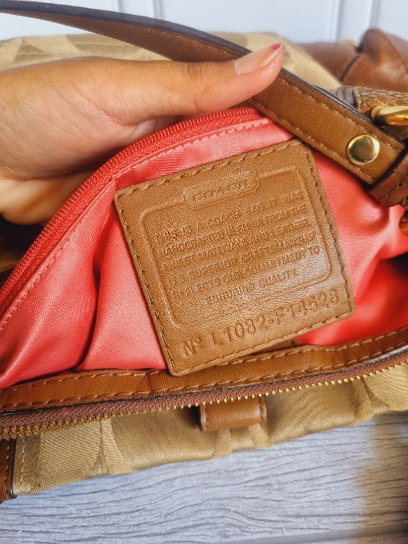 Coach Gallery Tote Peyton, Barang Mewah, Tas & Dompet di Carousell