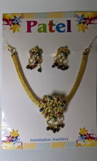 Costume jewellery set