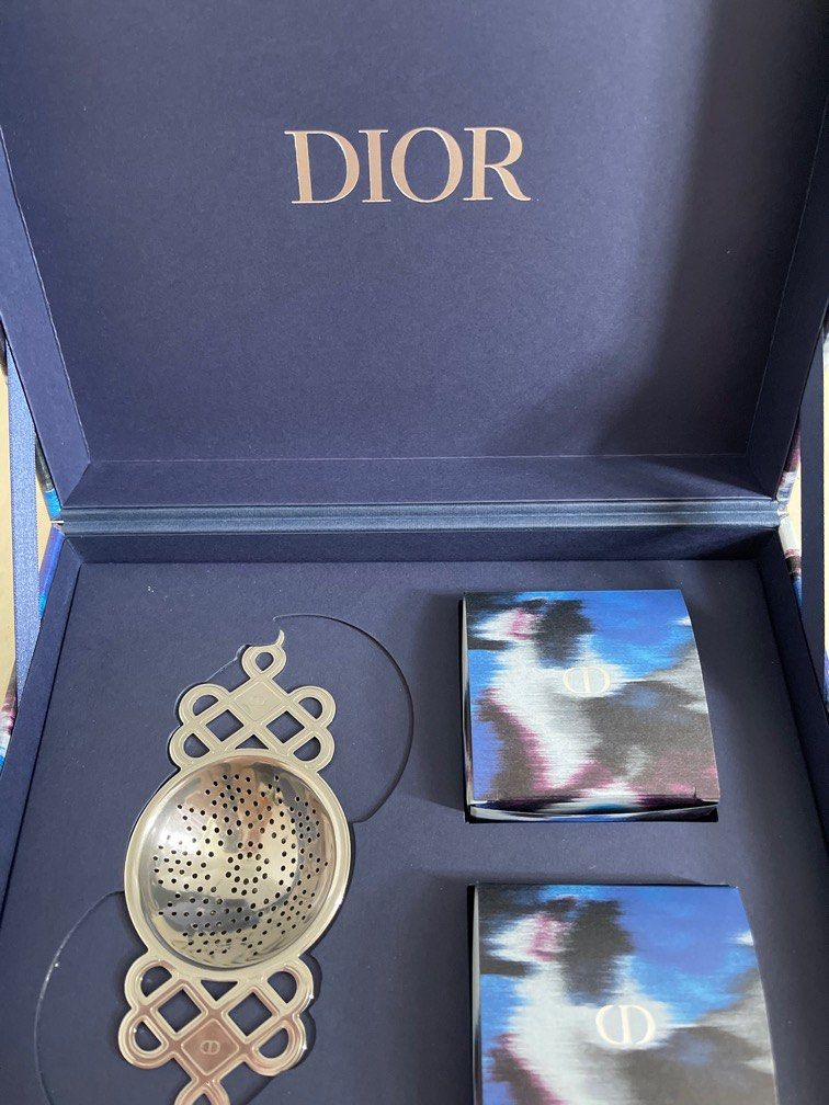 2022 Dior Vip mooncake box, 名牌, 飾物及配件- Carousell