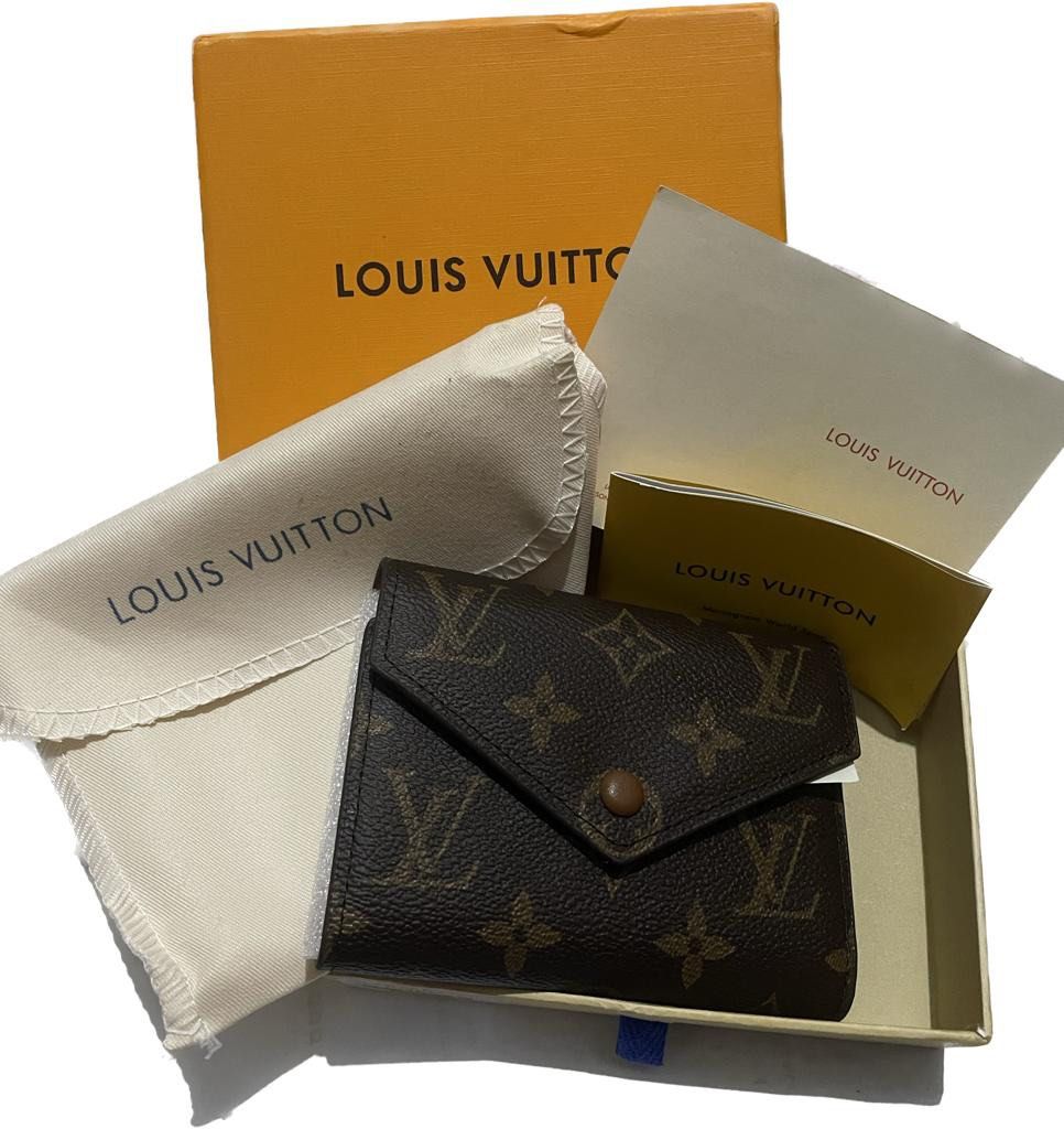 LOUIS VUITTON GIFT CARD AUTHENTIC, Barang Mewah, Tas & Dompet di