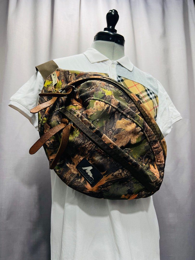 Camo clearance pouch bag