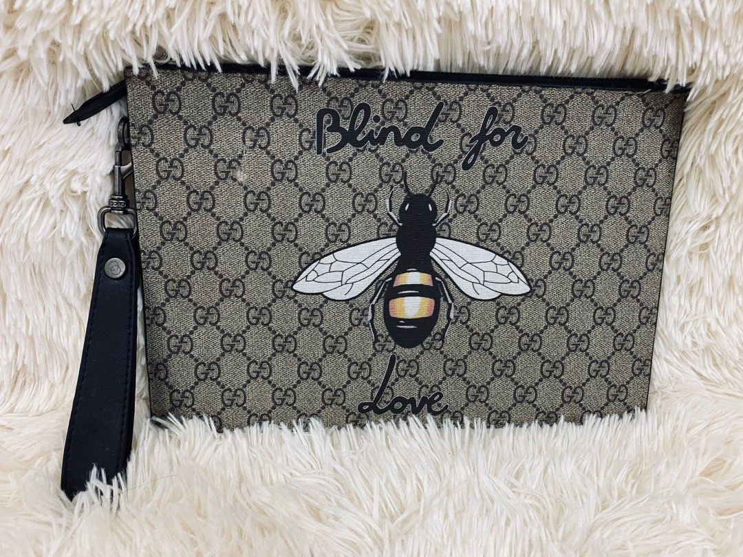 Gucci bee clutch bag sales