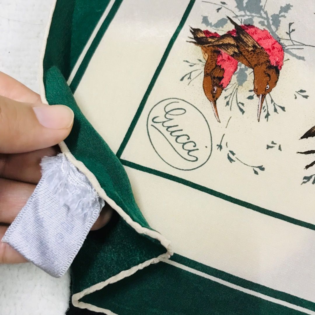 Vintage gucci new arrivals silk scarf