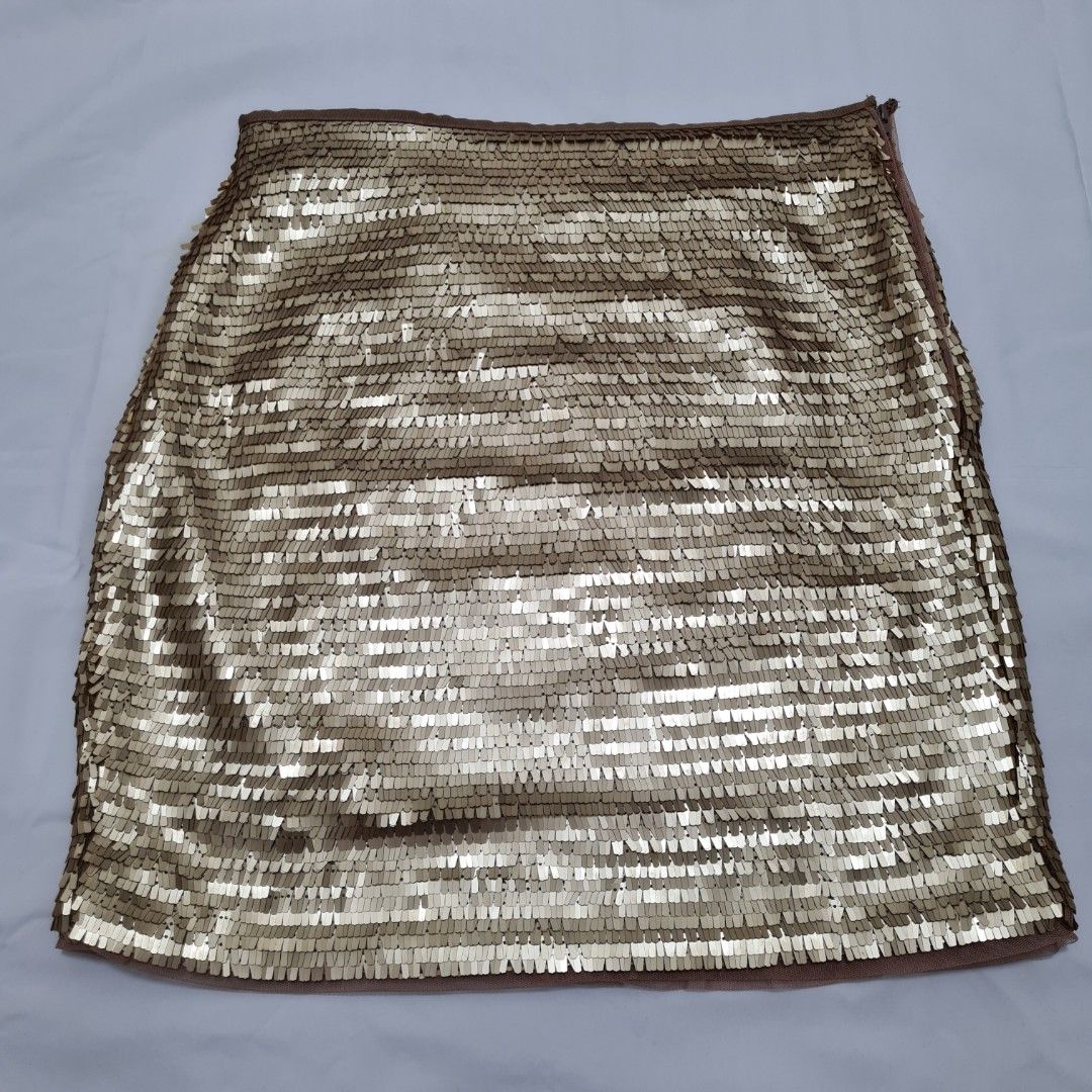H&M gold sequin skirt, Women's Fashion, Bottoms, Skirts on Carousell