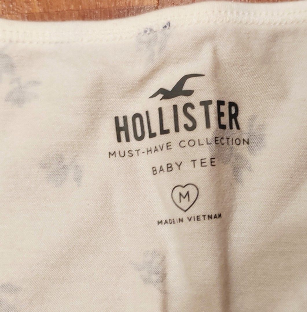 Hollister Womens T-shirt Size M