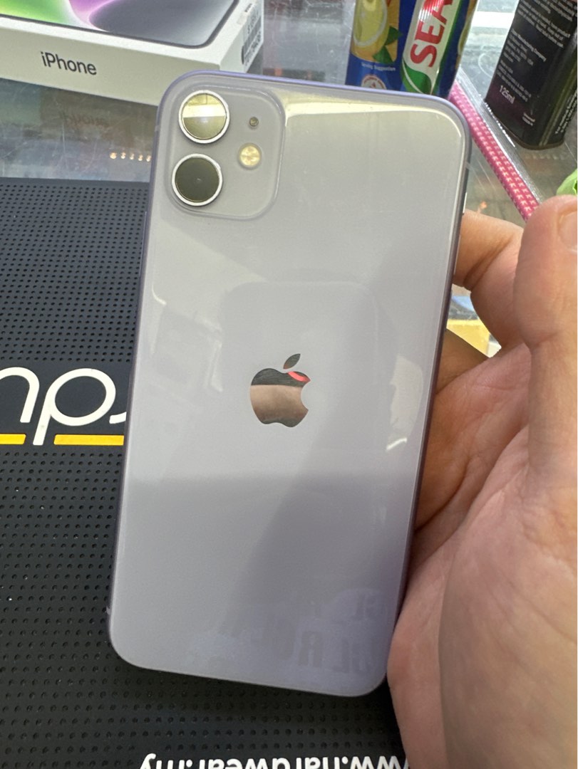 iPhone 11 128gb ( 90 ) , Mobile Phones & Gadgets, Mobile Phones