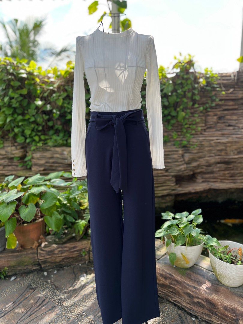 Izara aishah x LILIT, Women's Fashion, Bottoms, Other Bottoms on Carousell