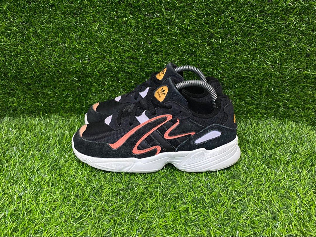 Adidas yung deals 96 footlocker