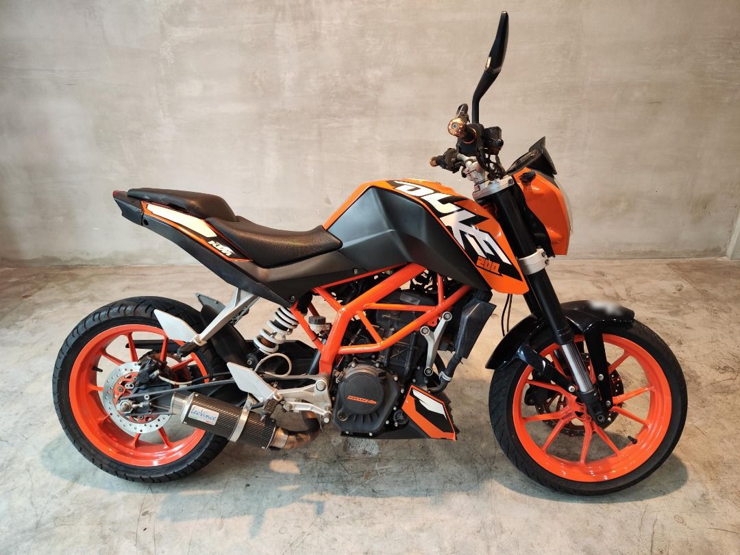 Ktm duke store 200 2012