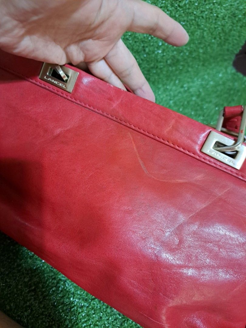 Lancel (Category: Luxury Bags & Wallets) located in Lemery. Submitted by venus23 (Listing ID 1253199454, Image 3). Description: my rubs,with lock and key,mgnda hardware.